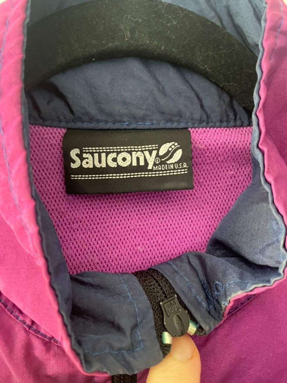 Saucony Vintage Windbreaker - Picture 3 of 4